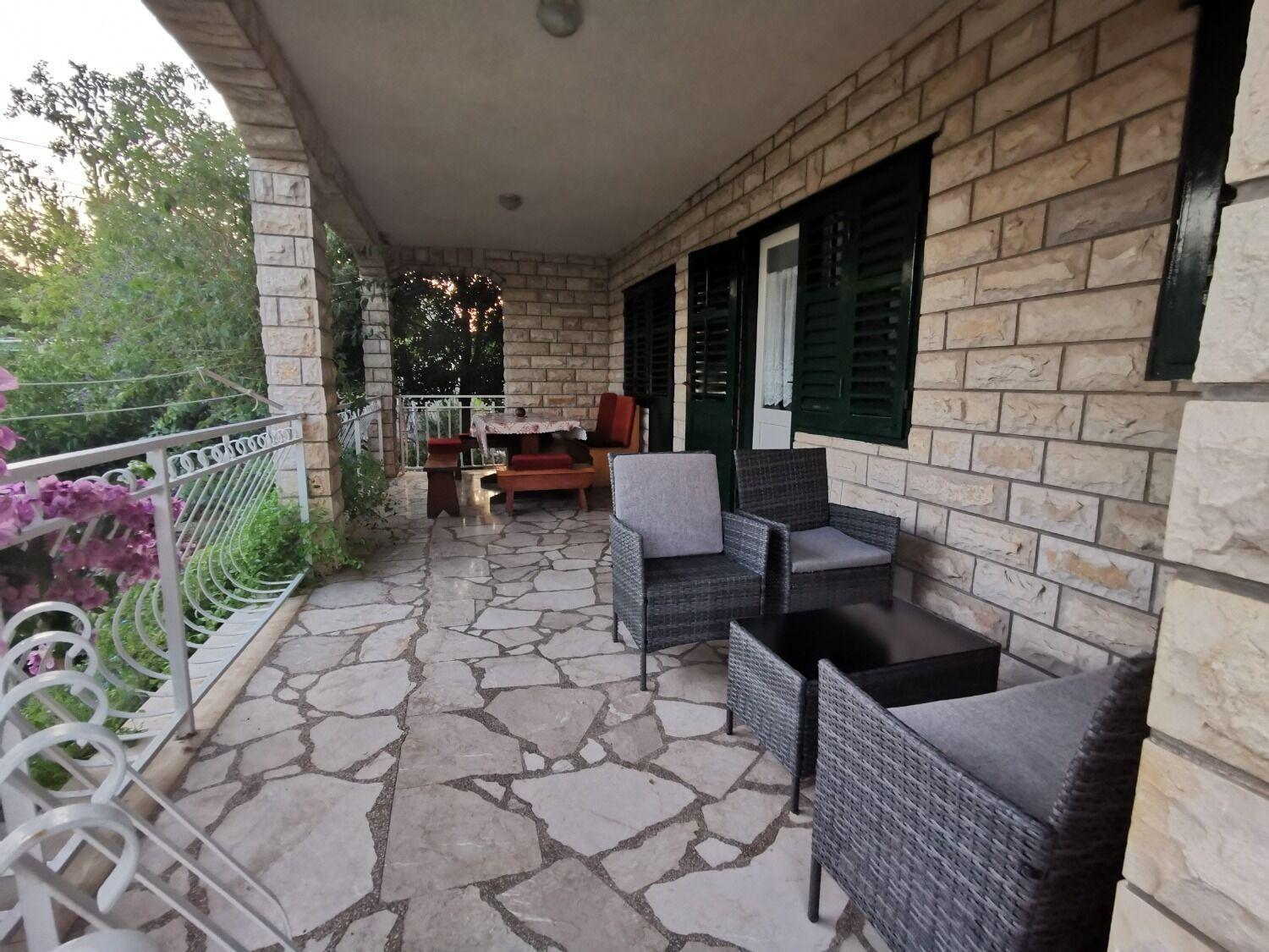 Apartments Srdan Vinisce Exterior photo
